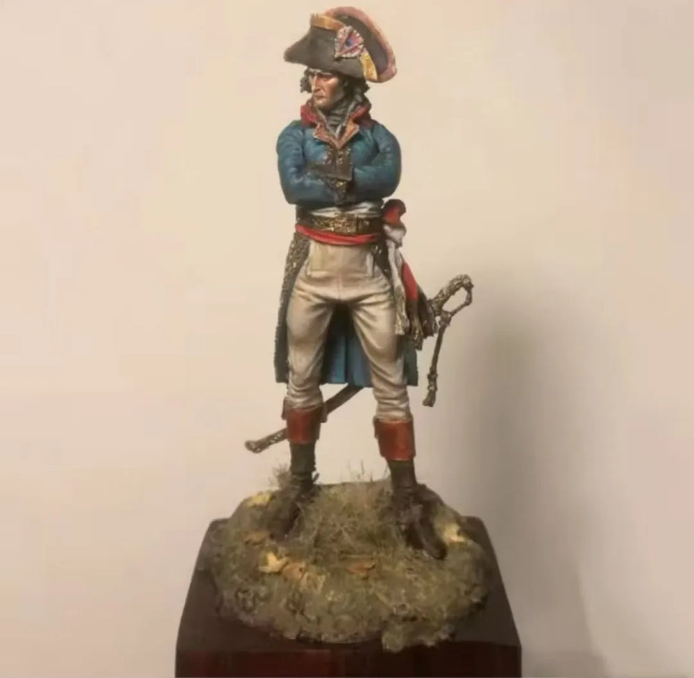1/24 Napoleonic French Officer with Saber, Resin Model Figure Kit, Unassembled and Unpainted