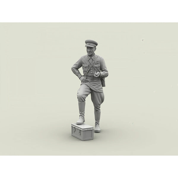 1/35 Cold War Soviet Red Army Colonel, Resin Model Figure Kit, Unassembled and Unpainted