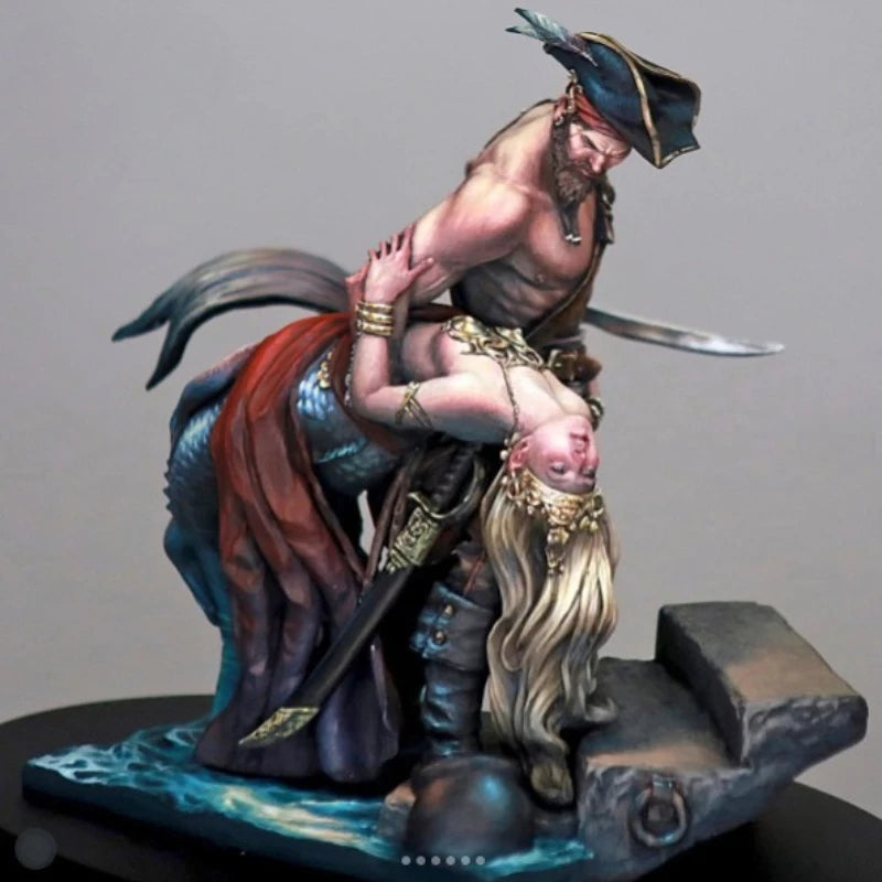 1/24 Pirate Captain and Mermaid, 2 Figures, Resin Model Figure Kit, Fantasy Theme, Unassembled and Unpainted