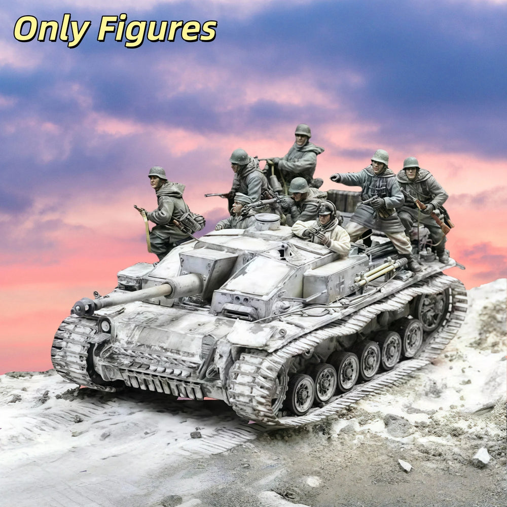 1/35 WWII Soviet Tank Assault, 8 Figures, Resin Model Diorama Kit, Unassembled and Unpainted