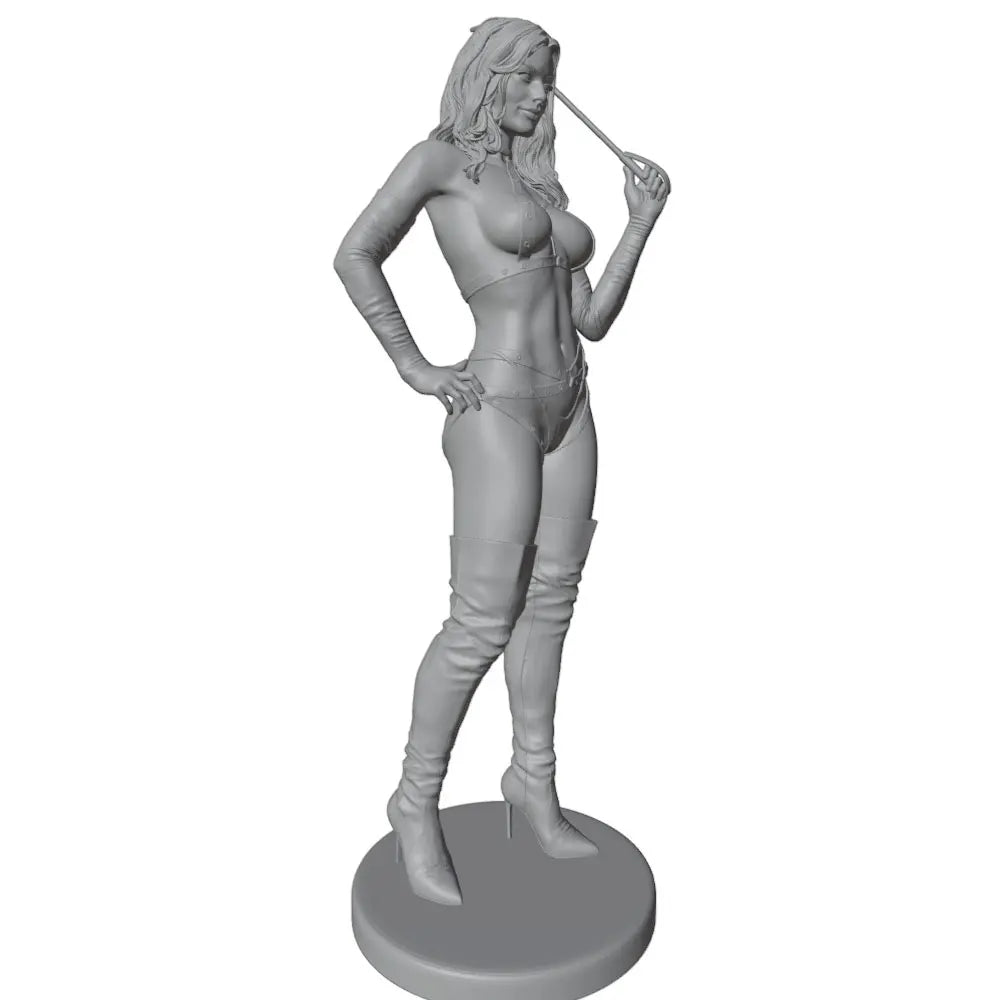 1/24 Blonde Pin-up with Hands on Hips, Resin Model Figure Kit, Unassembled and Unpainted