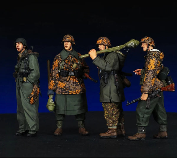1/35 WWII German Squad in Combat Camouflage, 4 Figures, Resin Model Figure Kit, Unassembled and Unpainted