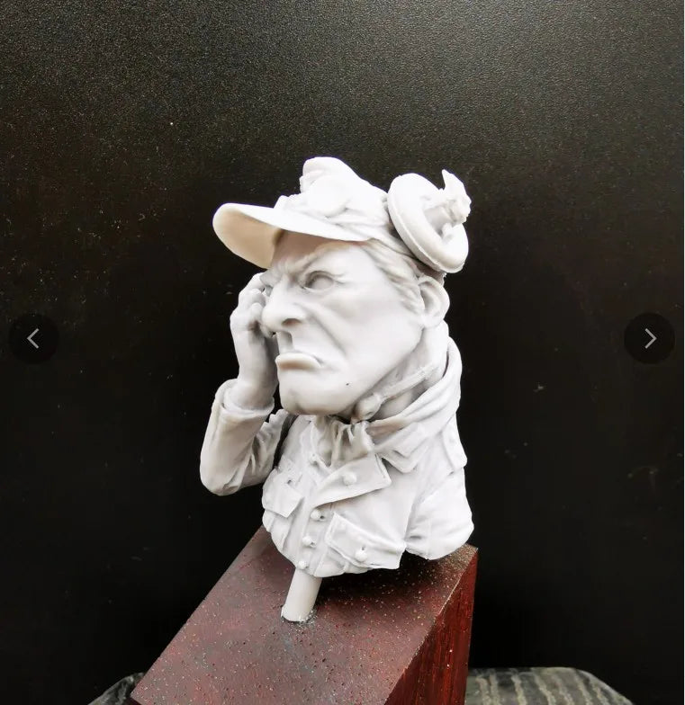 60mm WWII Military Officer, Resin Model Bust Kit, Unassembled and Unpainted