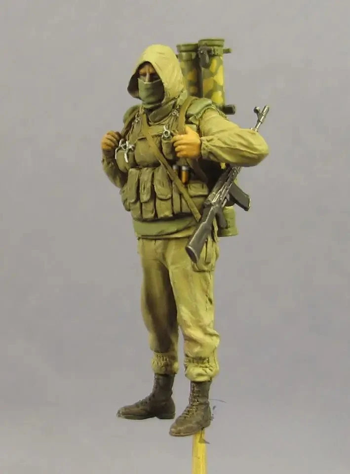1/35 Modern Russian Arctic Combat Operators, 2 Figures, Resin Model Figure Kit, Unassembled and Unpainted