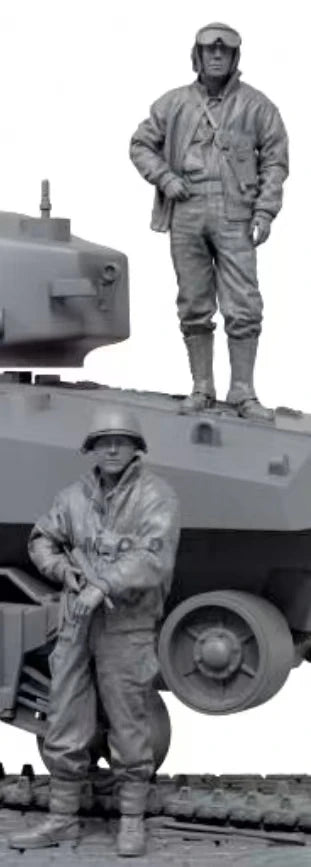 1/35 WWI British Soldiers with Motor Truck, 2 Figures, Resin Model Figure Kit, Unassembled and Unpainted