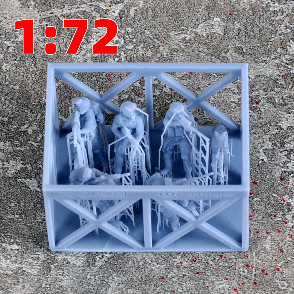 1/35 Modern U.S. Navy SEALs with K9, 6 Figures, Resin Model Figure Kit, Unassembled and Unpainted