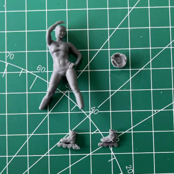 1/35 Modern Military Girl, Resin Model Figure Kit, Unassembled and Unpainted