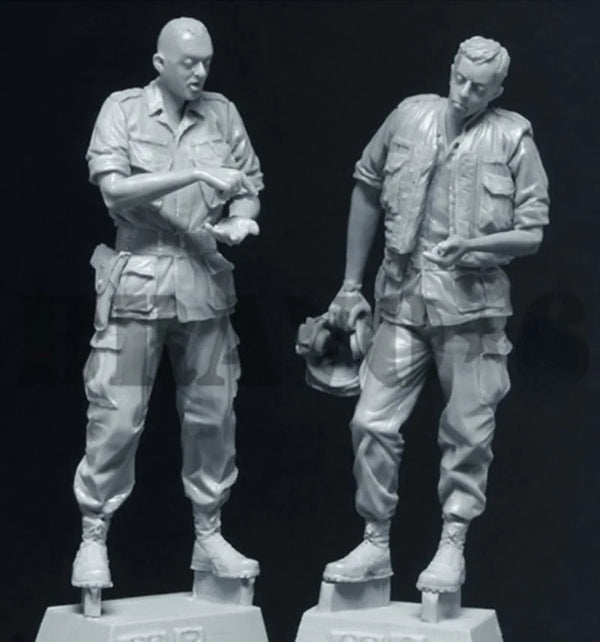 1/35 Vietnam War US Officers & Soldiers, 2 Figures, Resin Model Figure Kit, Unassembled and Unpainted
