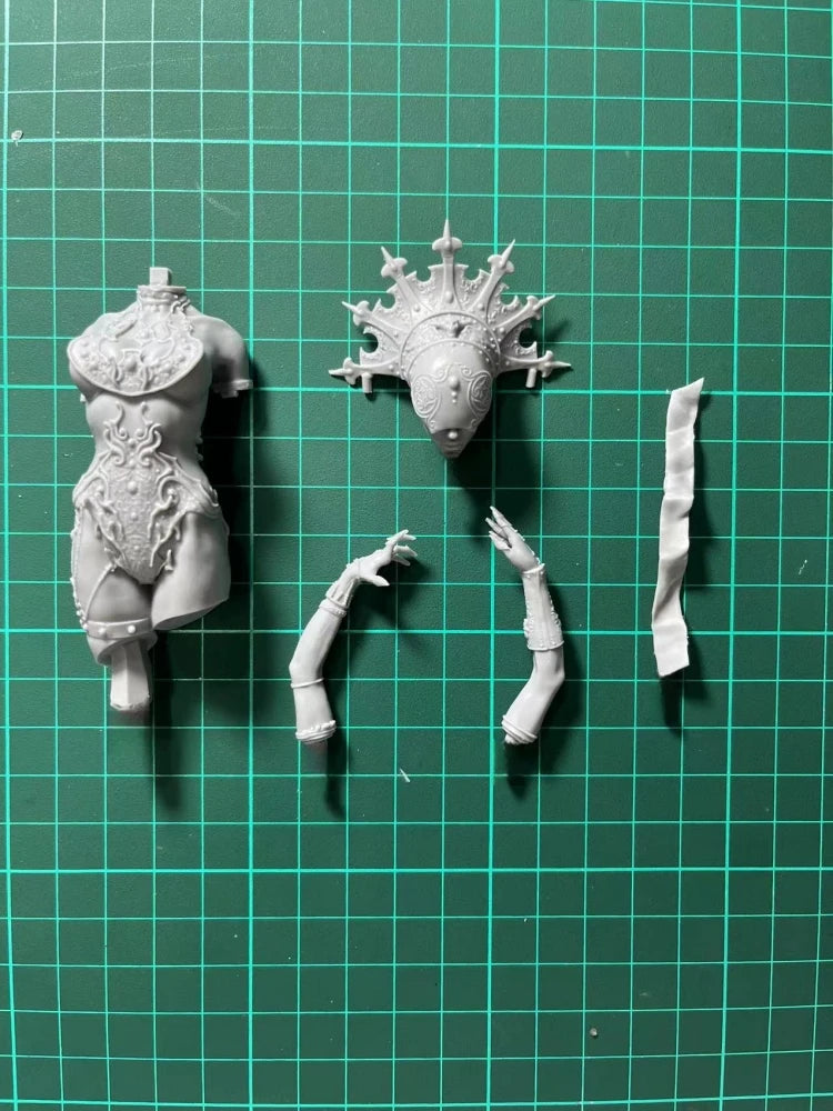 1/10 Female with Ornate Crown, Resin Model Bust Kit, Fantasy Theme, Unassembled and Unpainted