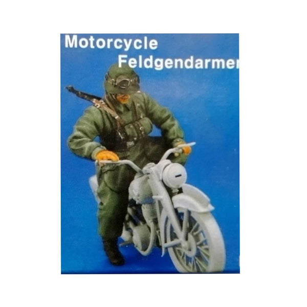 1/35 WWII German Feldgendarmer on Motorcycle, Resin Model Figure Kit, Unassembled and Unpainted