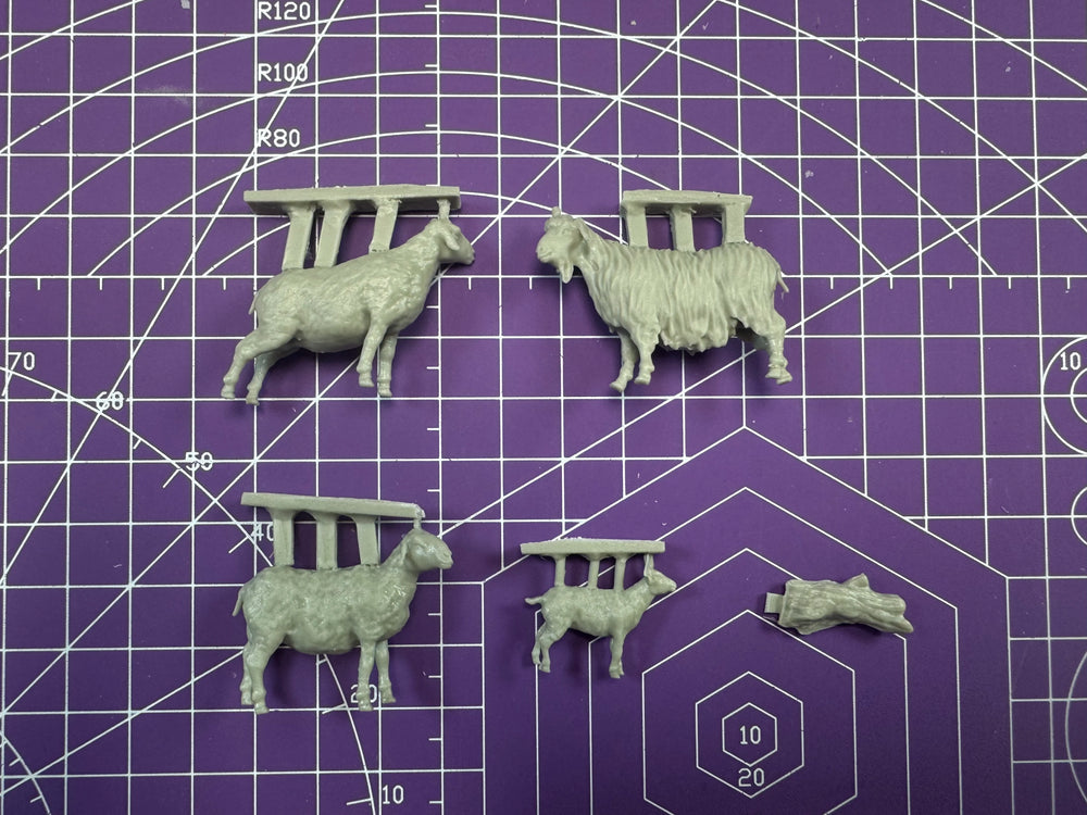 1/35 Goat Miniatures Set, 6 Figures, Resin Model Creature Kit, Wildlife Theme, Unassembled and Unpainted