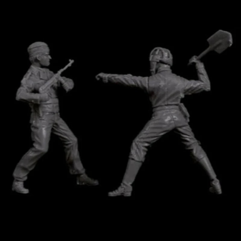 1/35 WWII Soviet & German Tank Crew, 2 Figures, Resin Model Figure Kit, Unassembled and Unpainted