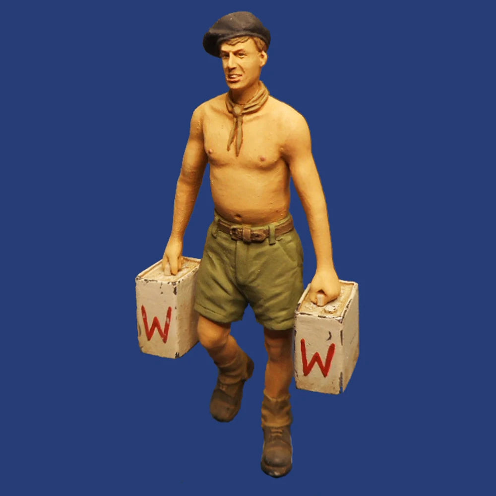 1/35 WWII British Soldier with Jerry Cans, Resin Model Figure Kit, Unassembled and Unpainted