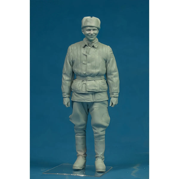 1/35 WWII Soviet Tankmen in Combat Poses, 3 Figures, Resin Model Figure Kit, Unassembled and Unpainted