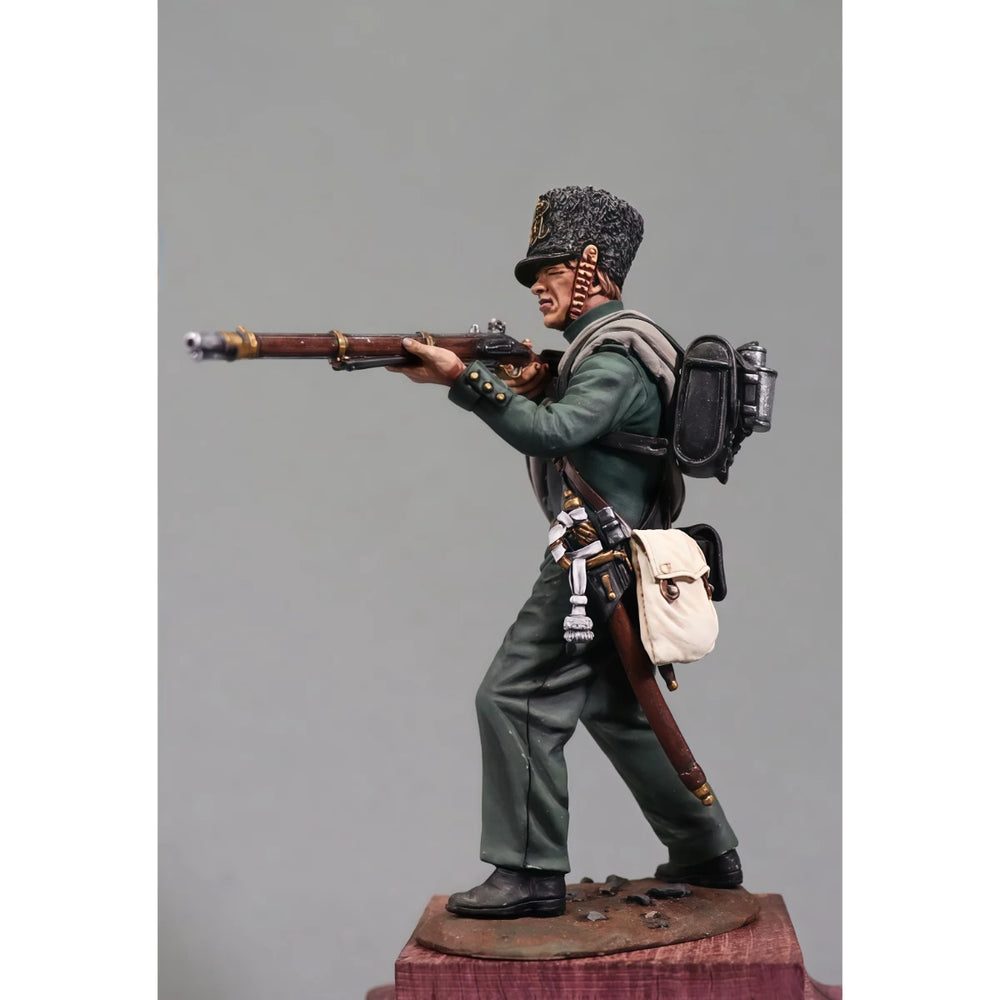 54mm Napoleonic Russian Infantry Firing Musket, Resin Model Figure Kit, Unassembled and Unpainted