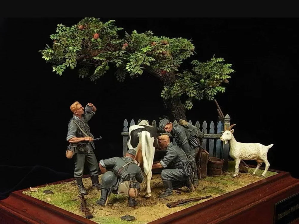 WWI Military Camp, 4 Figures, Resin Model Diorama Kit, Unassembled and Unpainted