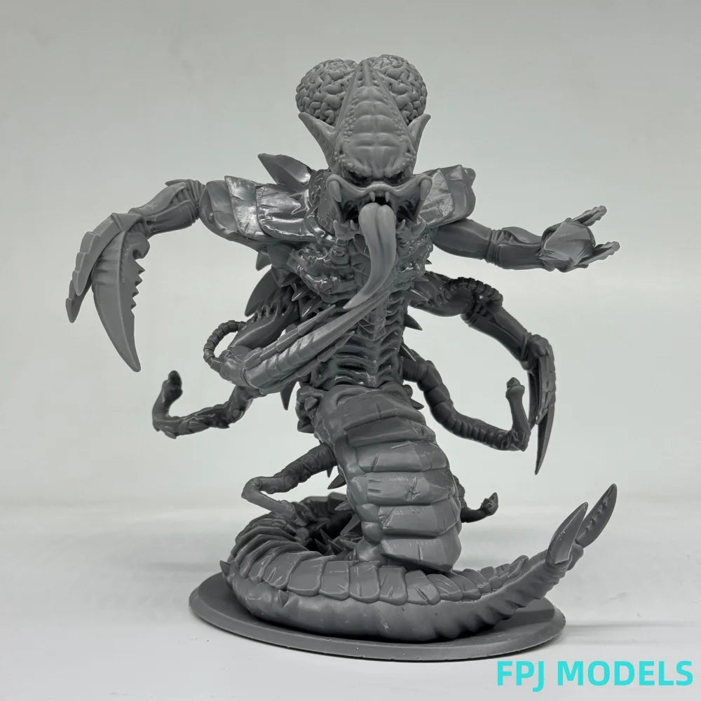 Alien Creature, Resin Model Figure Kit, Sci-Fi Theme, Unassembled and Unpainted