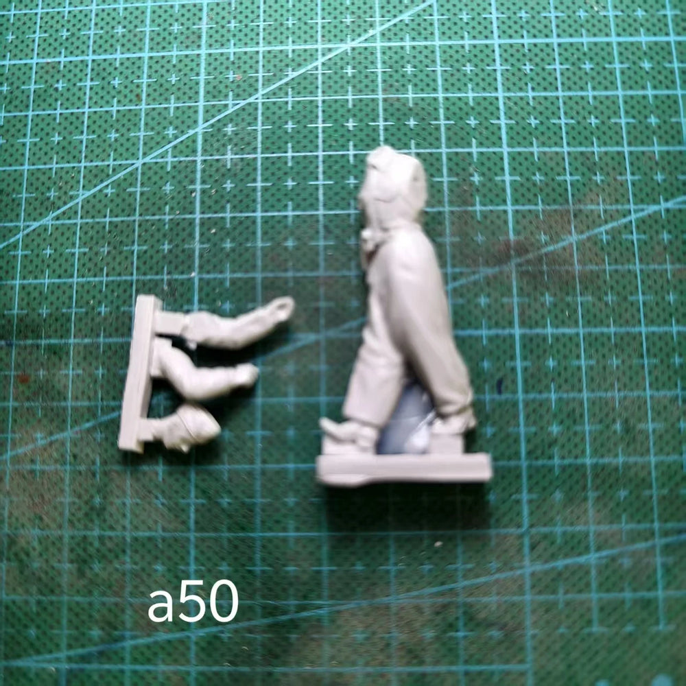 1/35 Modern Military Checkpoint, 7 Figures, Resin Model Figure Kit, Unassembled and Unpainted