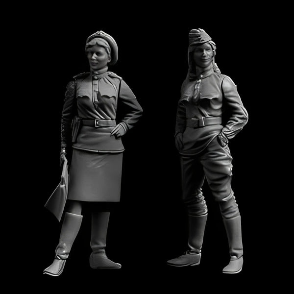 1/35 Modern Female Traffic Controller and Driver, 2 Figures, Resin Model Figure Kit, Unassembled and Unpainted