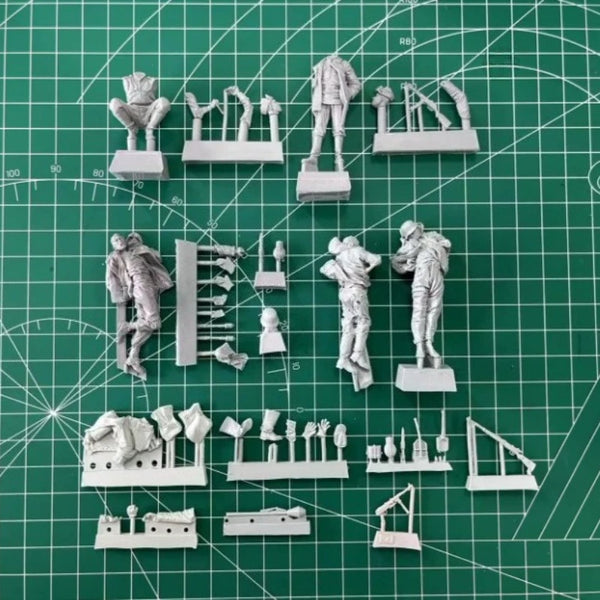 1/35 WWI Russian & German Soldiers, 5 Figures, Resin Model Figure Kit, Unassembled and Unpainted