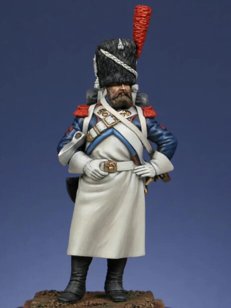 1/32 Napoleonic French Officer in White Greatcoat with Musket, Resin Model Figure Kit, Unassembled and Unpainted