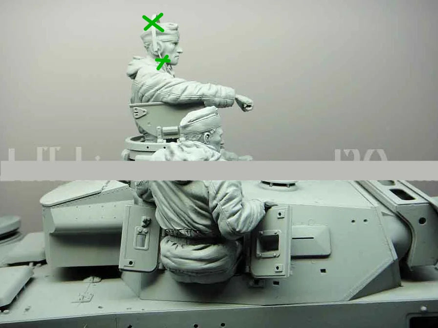 1/16 Modern Tank Crew Member with Rifle, Resin Model Figure Kit, Unassembled and Unpainted