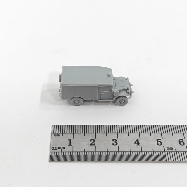 1/144 WWII US M-43 Ambulance, Resin Model Vehicle Kit, Unassembled and Unpainted