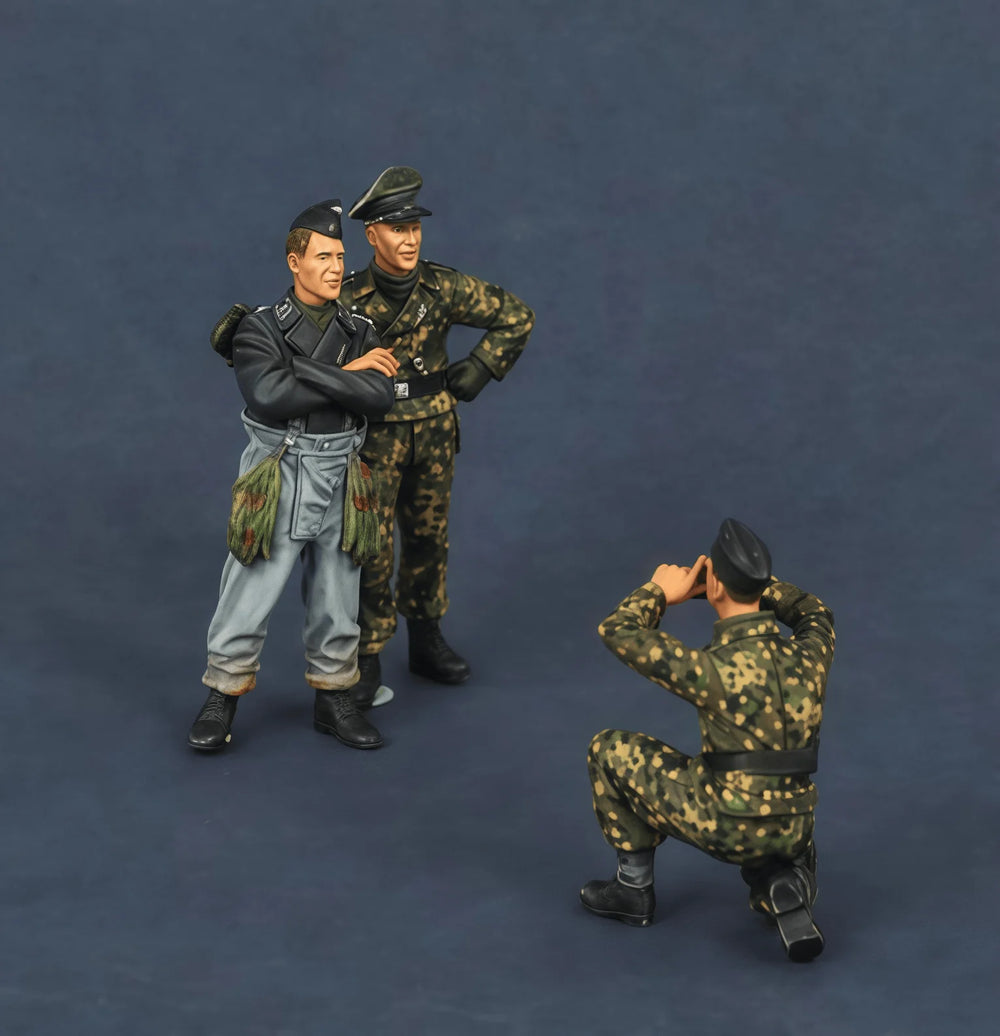 1/35 Warrior & Beast Companion, 2 Figures, Resin Model Figure Kit, Fantasy Theme, Unassembled and Unpainted