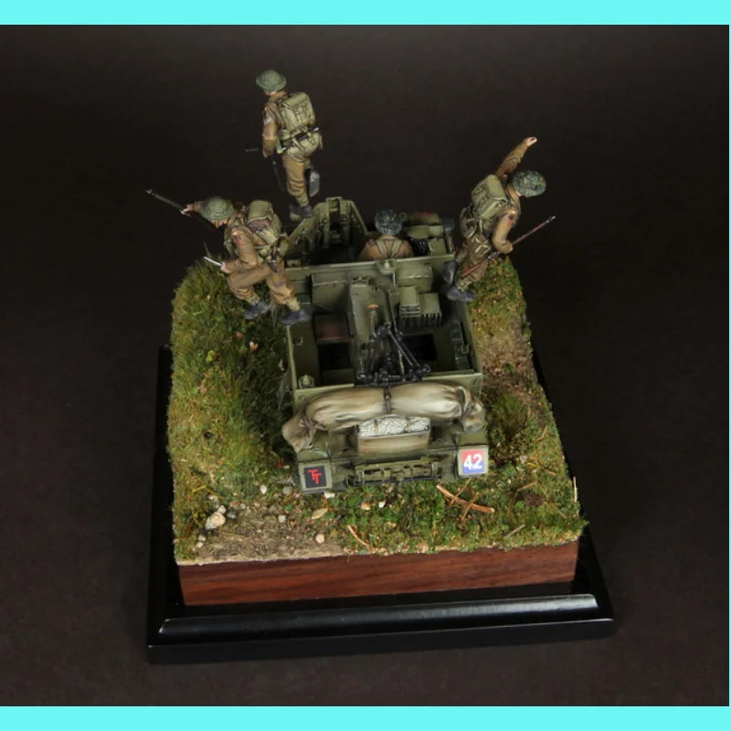 1/35 Cold War Military, 4 Figures, Resin Model Diorama Kit, Unassembled and Unpainted