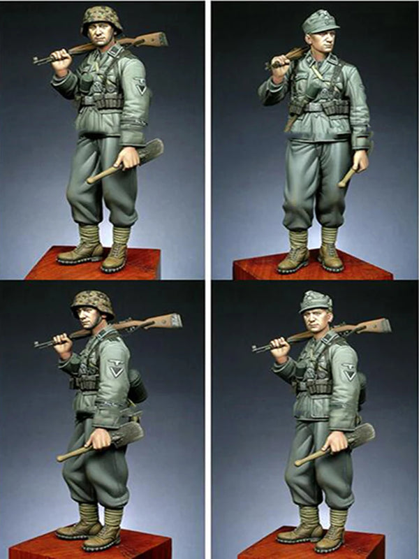 120mm WWII German Infantryman with MP40, Resin Model Figure Kit, Unassembled and Unpainted