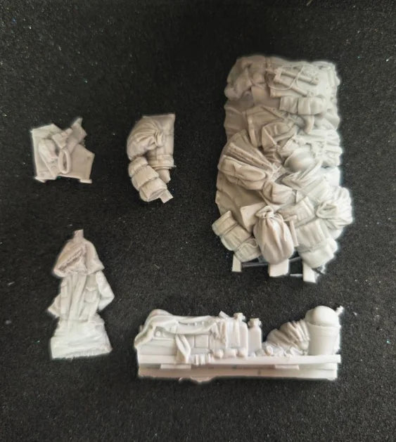 1/35 WWII Soviet Tank Crew, 7 Figures, Resin Model Figure Kit, Unassembled and Unpainted