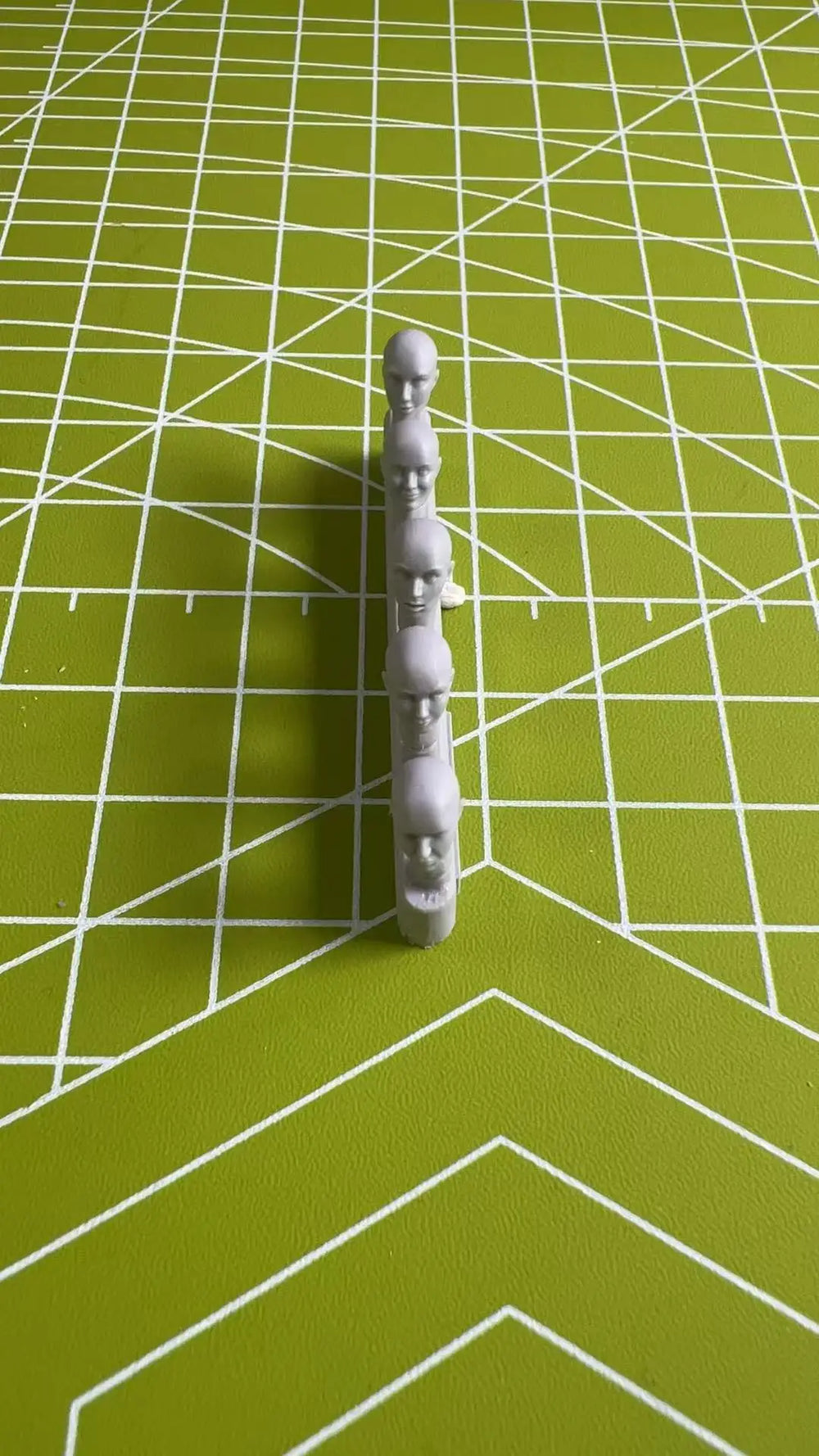 1/35 Female Heads & Busts, 15 Figures, Resin Model Bust Kit, Unassembled and Unpainted