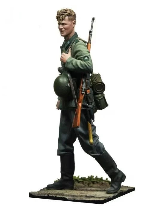 1/35 WWI British Female Soldier, Resin Model Figure Kit, Unassembled and Unpainted