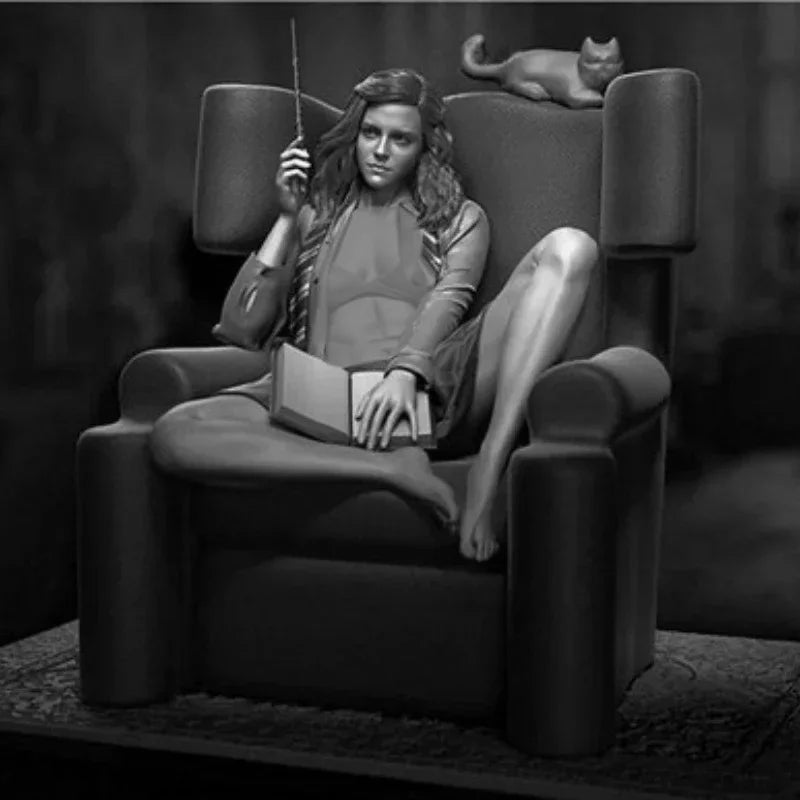 1/24 Modern Sorceress in Ornate Robes with Decorated Base, Resin Model Figure Kit, Unassembled and Unpainted