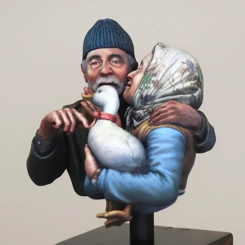 1/12 Old Man with Duck, Resin Model Bust Kit, Historical Theme, Unassembled and Unpainted