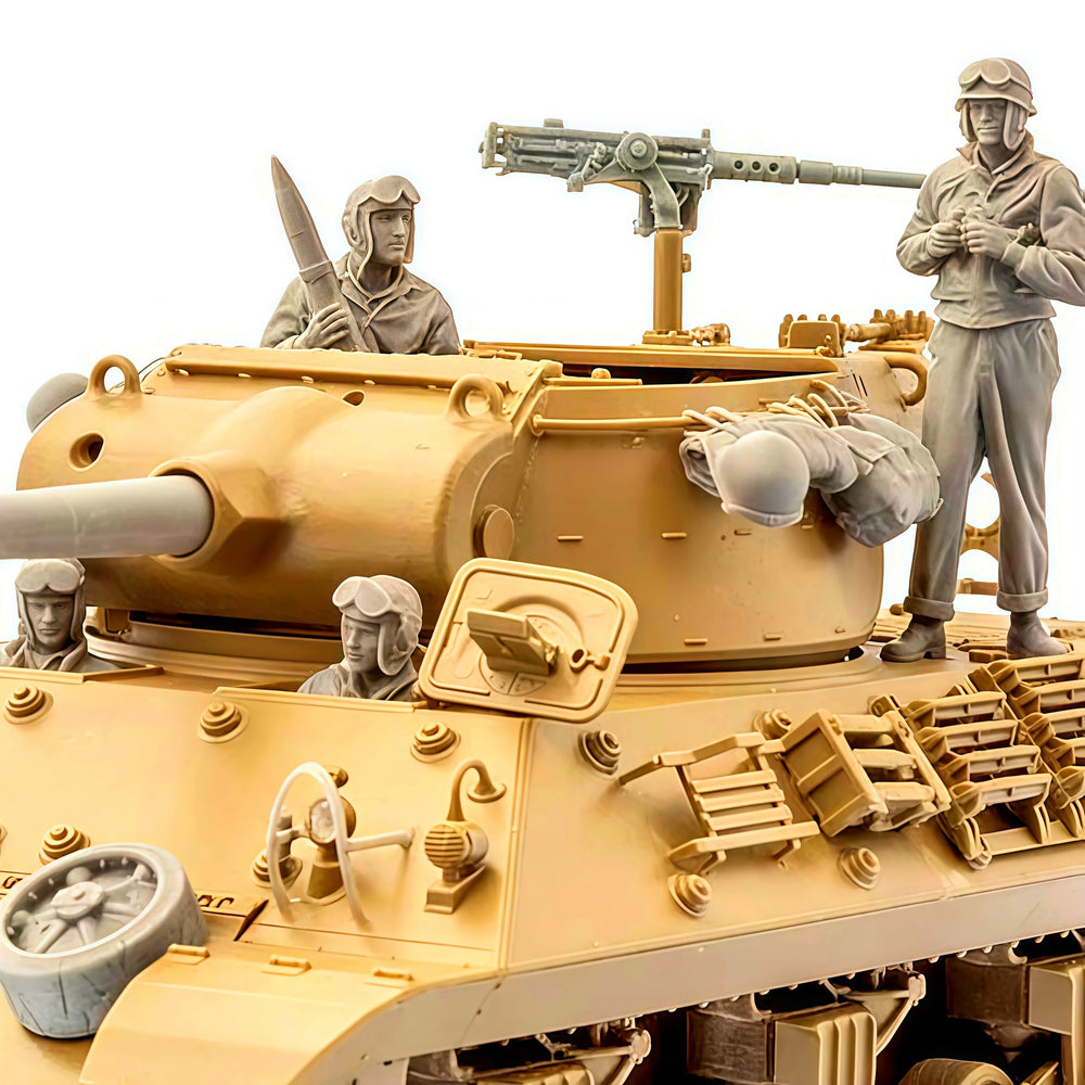 1/35 WWII German Panzer Commander with Binoculars and Crew, 8 Figures, Resin Model Vehicle Kit, Unassembled and Unpainted