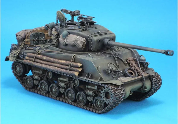 1/35 WWII American M4 Sherman Tank, Resin Model Vehicle Kit, Unassembled and Unpainted