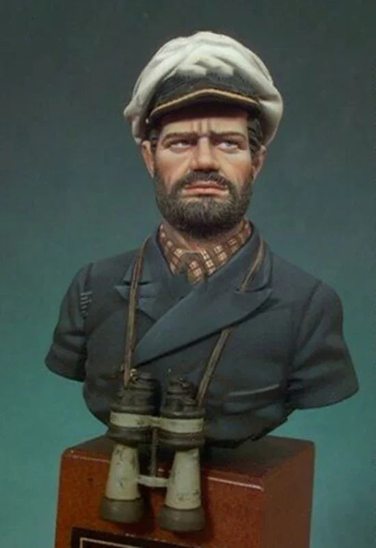 1/10 WWI German Officer, Resin Model Bust Kit, Unassembled and Unpainted