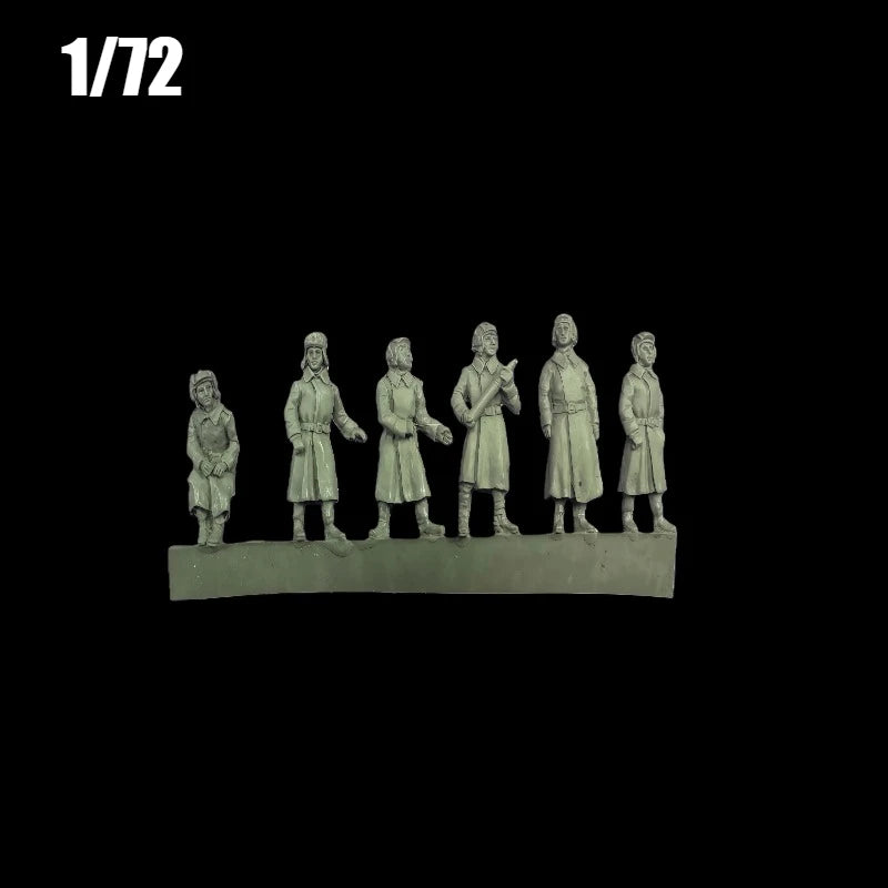 1/72 WWII Soviet Officers in Greatcoats, 5 Figures, Resin Model Figure Kit, Unassembled and Unpainted