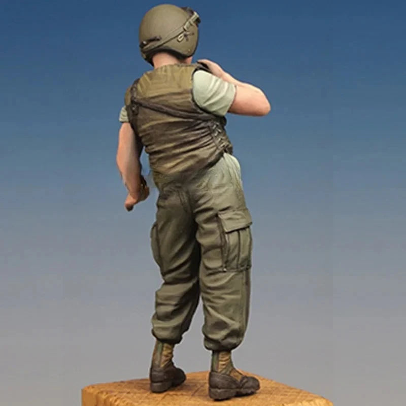 1/35 Vietnam War US Tank Crew, Resin Model Figure Kit, Unassembled and Unpainted