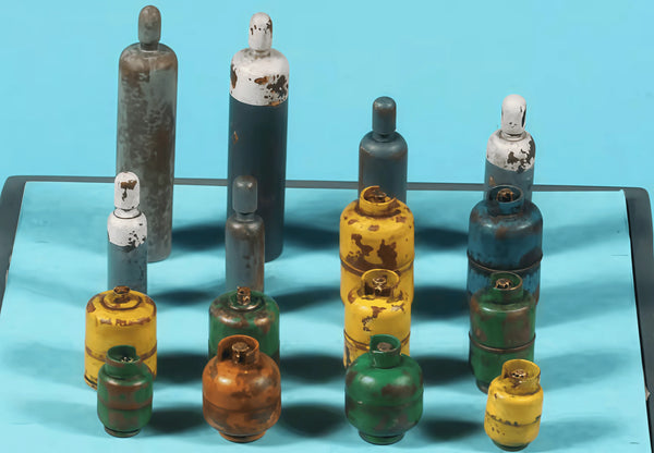 1/35 WWI Ordnance Gas Cylinders, Resin Model Accessory Kit, Unpainted