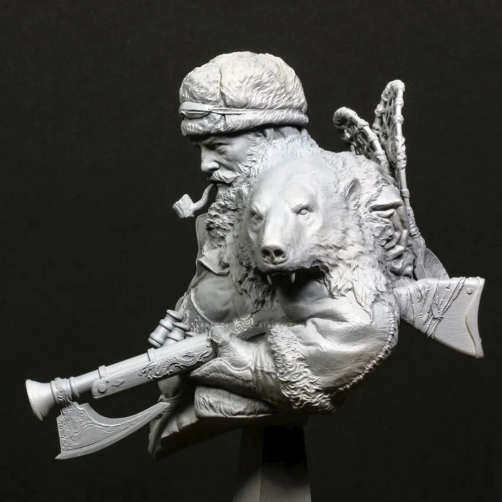 1/10 Ancient Winged Norse Warrior with Braided Beard and Horn, Resin Model Bust Kit, Unassembled and Unpainted