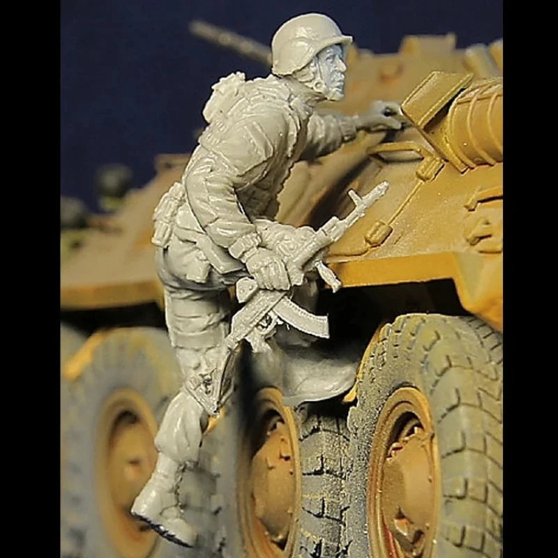 1/35 Modern FSB Special Forces Officer, Resin Model Figure Kit, Unassembled and Unpainted