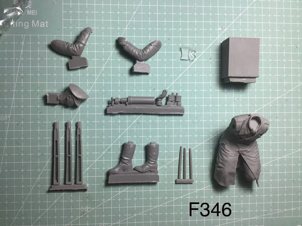 1/24 WWI Officer with Surveying Scope, Resin Model Figure Kit, Unassembled and Unpainted