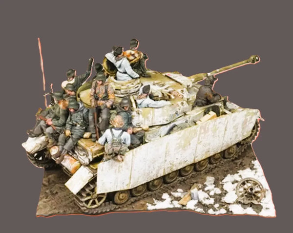 1/35 WWII Military with Tank, 13 Figures, Resin Model Diorama Kit, Unassembled and Unpainted