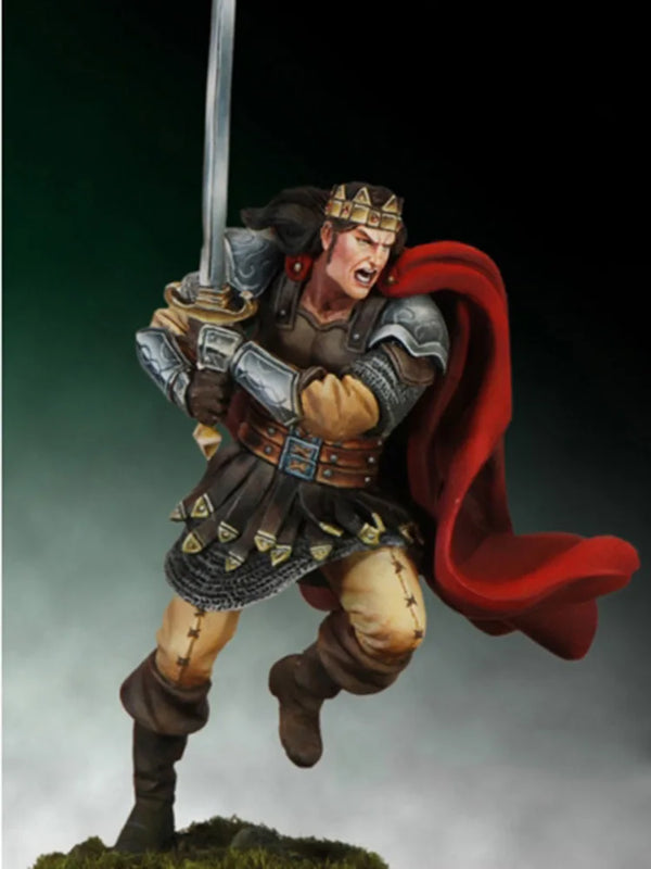 1/24 Medieval King Striding with Red Cloak, Resin Model Figure Kit, Unassembled and Unpainted