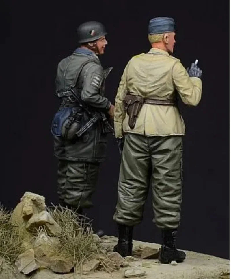 1/35 WWII German Soldiers in Tan and Field Gray Uniforms, 2 Figures, Resin Model Figure Kit, Unassembled and Unpainted