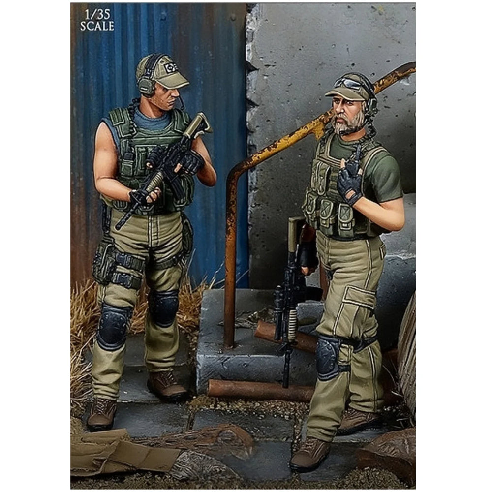 1/35 Modern Tactical Operatives in Plate Carriers, Resin Model Figure Kit, Unassembled and Unpainted