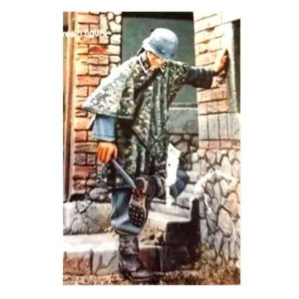 1/35 WWII Soviet Soldier Urban Assault, Resin Model Figure Kit, Unassembled and Unpainted