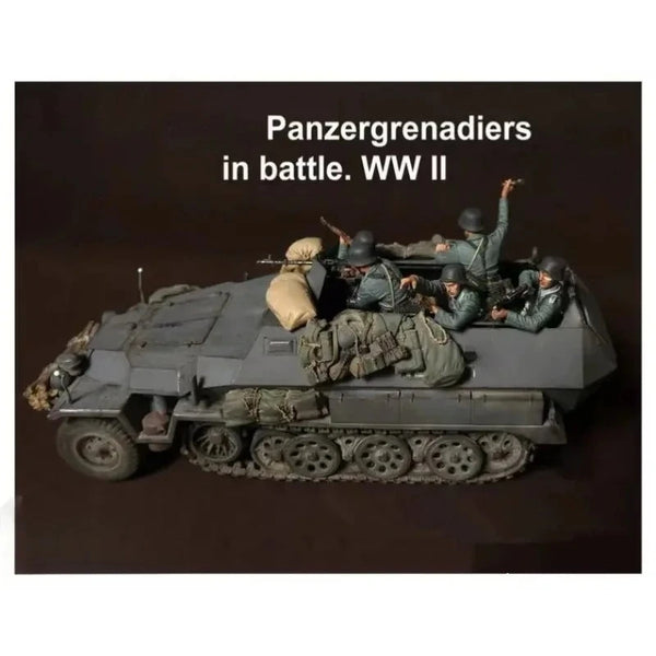 1/35 WWII German Panzergrenadiers, 5 Figures, Resin Model Figure Kit, Unassembled and Unpainted